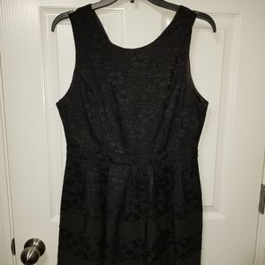 Juniors pleated lace dress